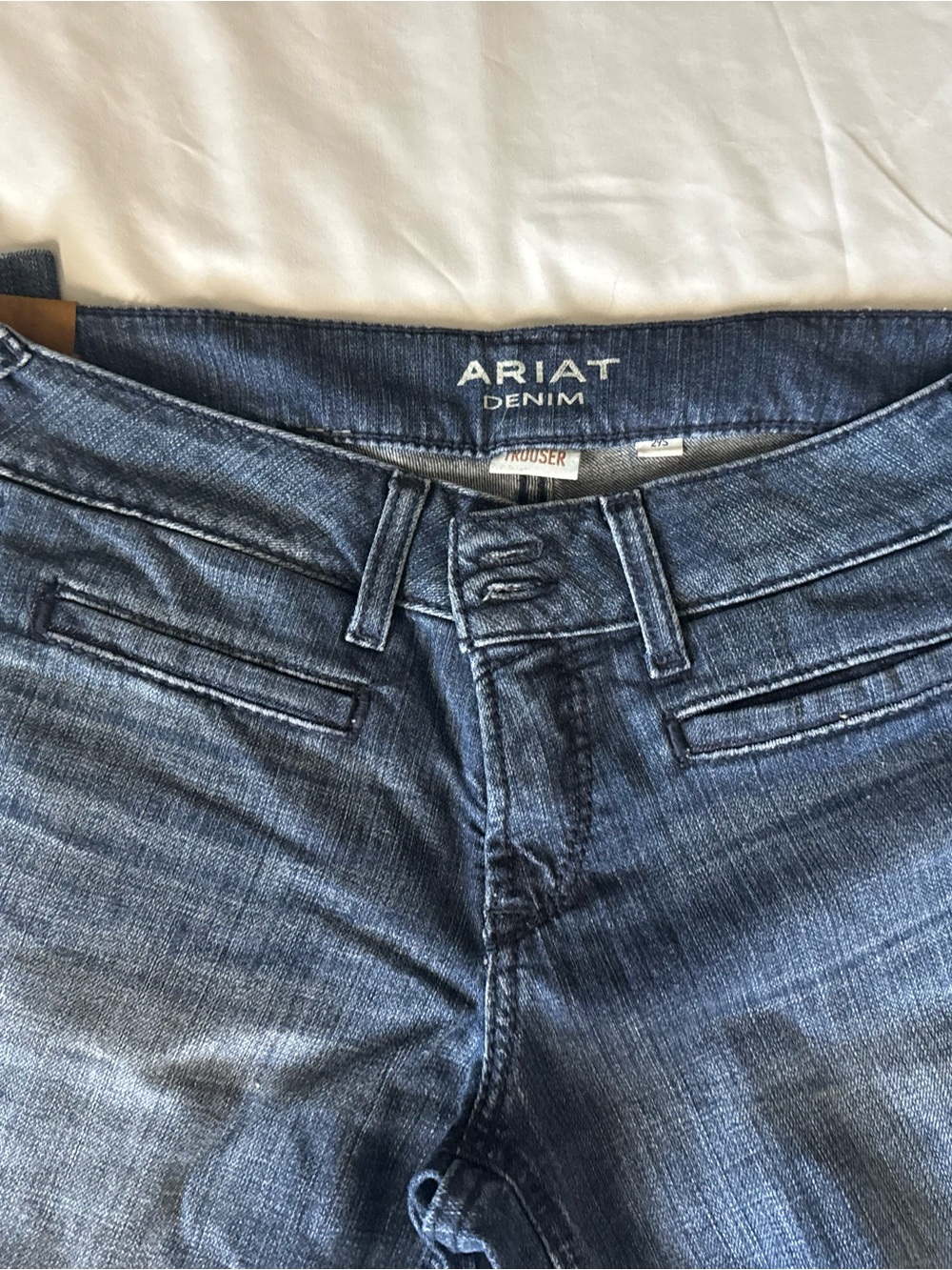 Ariat Denim Trouser Woman’s Jeans in Mid Blue Wash - Picture 2 of 6